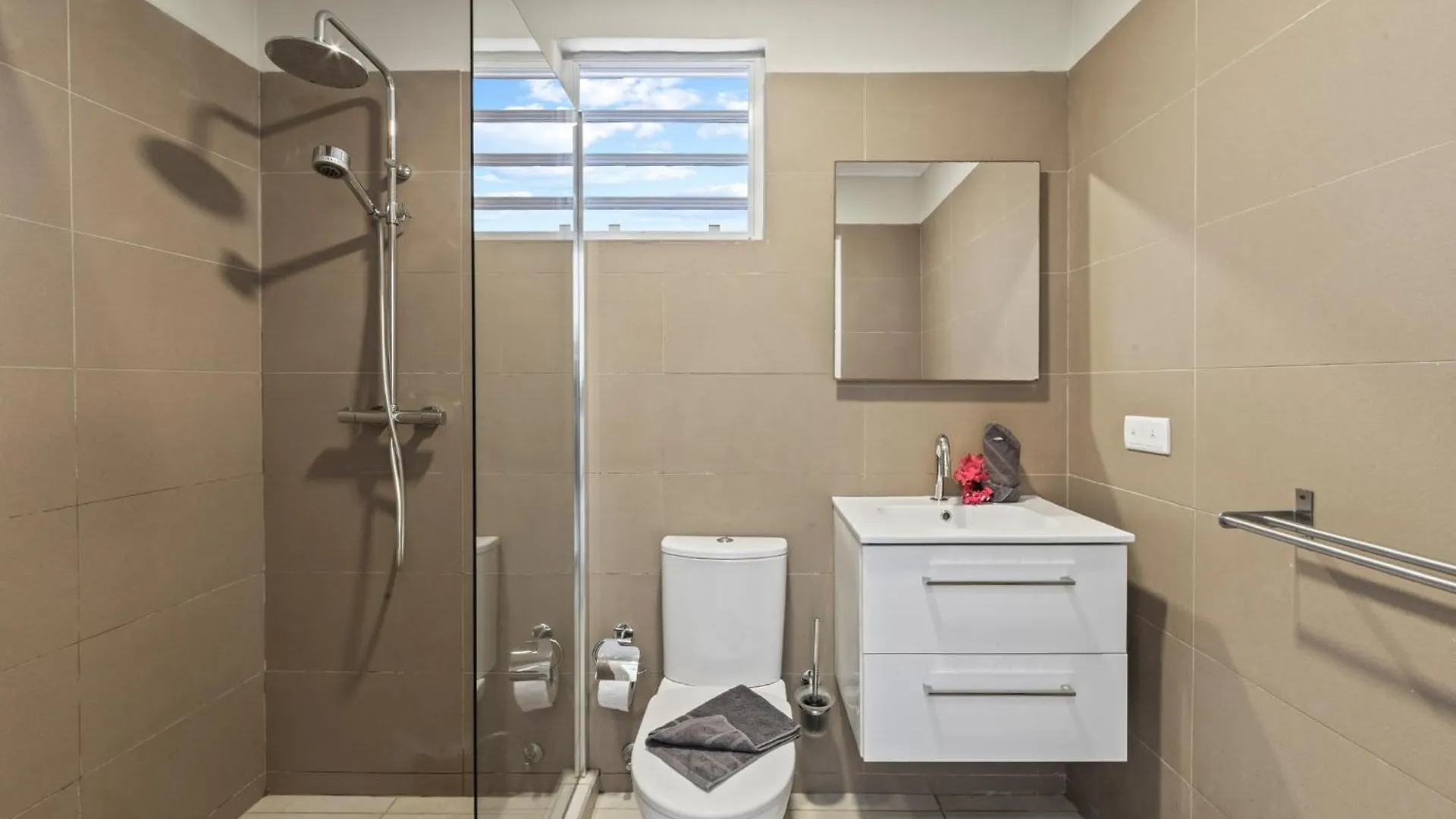 Modern Appartement Op Een Heerlijke Plek Willemstad